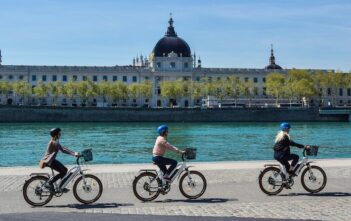 Visiter Lyon à vélo électrique (VAE)