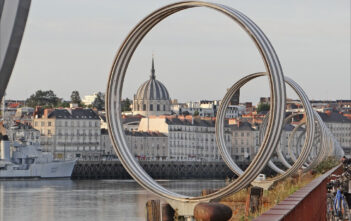 Les anneaux de Buren à Nantes
