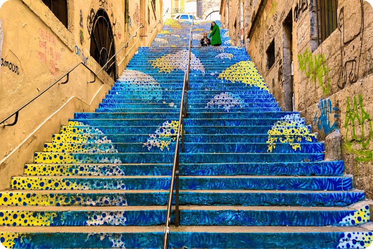 Escalier Mermet peint sur les pentes de la Croix-Rousse