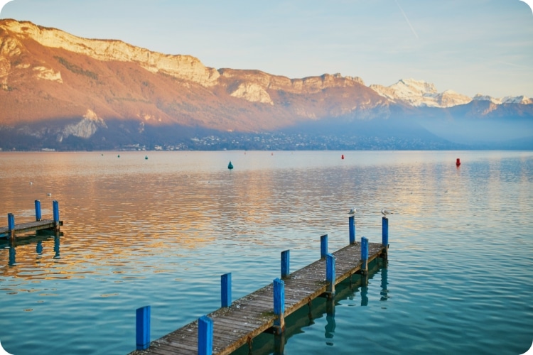 Où partir en France cet hiver : 10 destinations. Visiter Annecy.