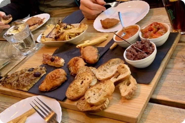 Que faire à Nice en hiver : 8 activités incontournables. Faire une visite food tour à Nice.