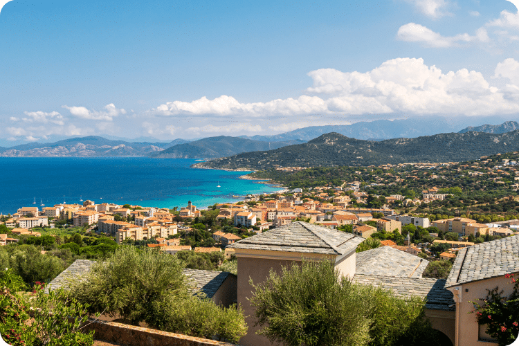 Vue panoramique de l'Île-Rousse, Corse